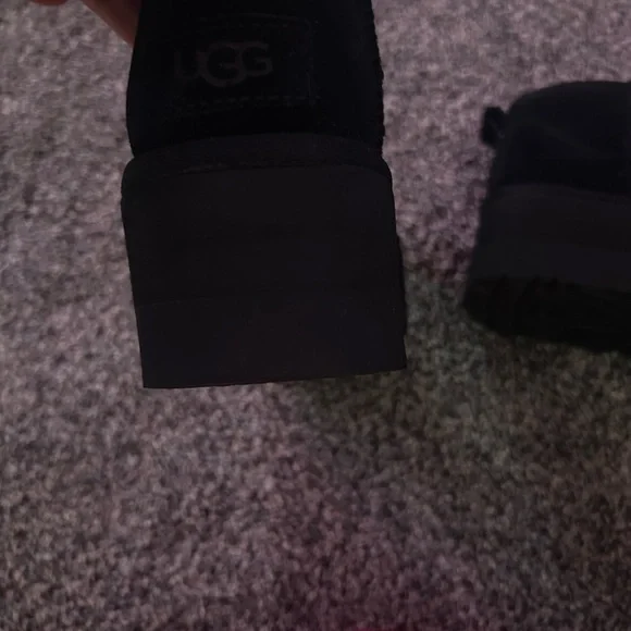 UGG Women's Classic Mini Black Platform Boots - Picture 12 of 16
